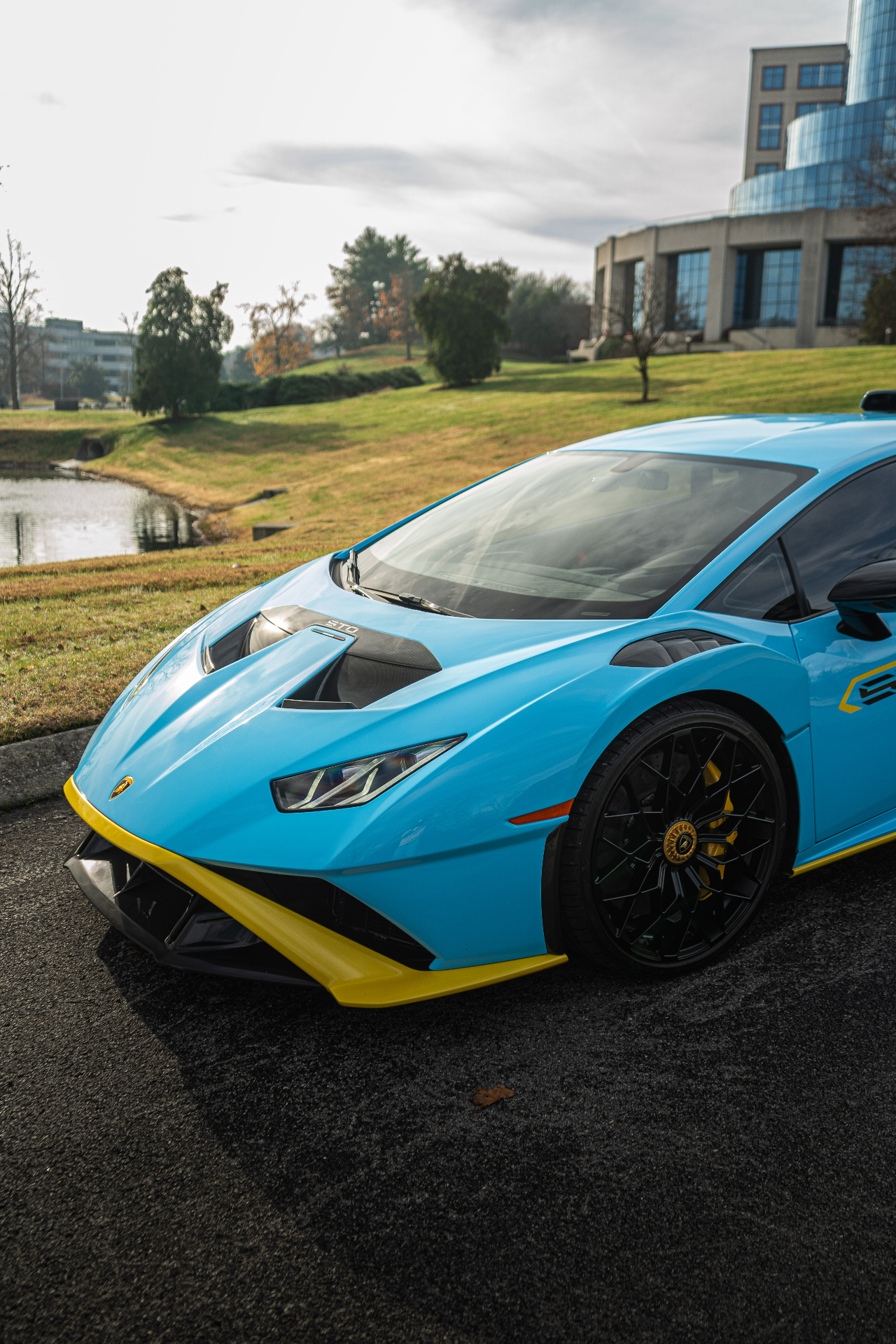 Aaron's Lamborghini Huracán STO — front quarter