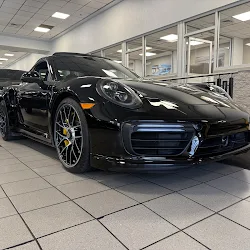 Porsche 911 Turbo S — front